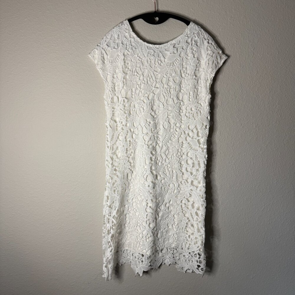 Chelsea & Theodore White Floral Lace Sheath Dress Size 4 - Picture 4 of 5